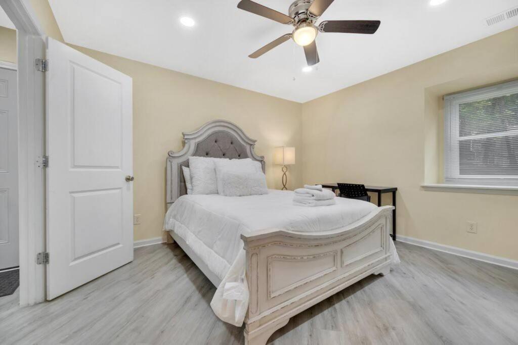Cozy 2 Bedroom Duplex In Charlotte, Jacuzzi, Sleeps 6 Plus 2 Exteriér fotografie